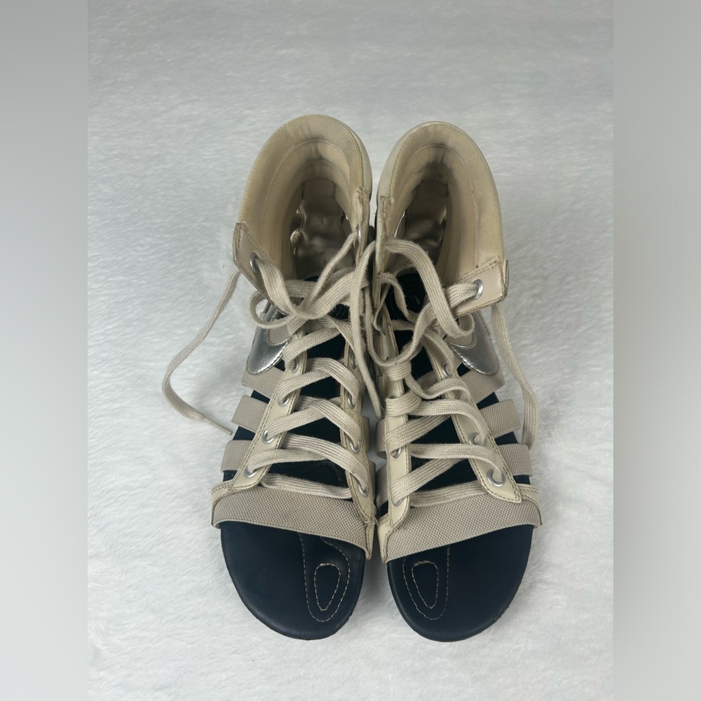 Vintage 2010 New Women’s Nike Gladiateur Sandal Sneakers Size 6.5